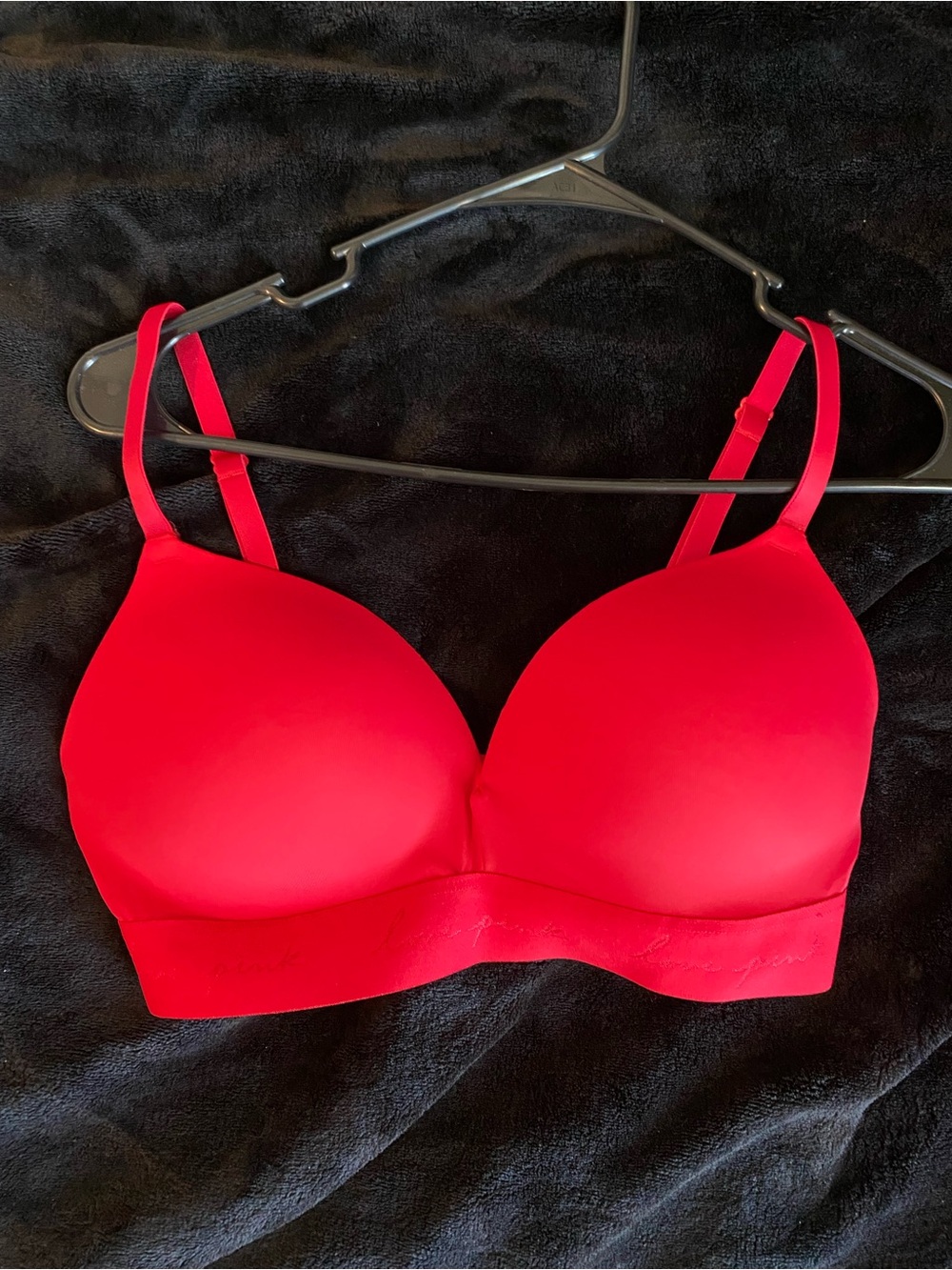 Victoria's Secret Smooth Molded Bra in Bright Pink-Red